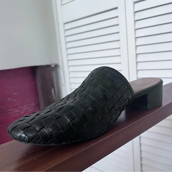 Seychelles Black Woven Leather Mules - Picture 3 of 5